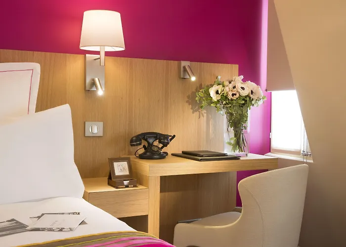 ホテル コルドリア オペラ マドレーヌ 3*