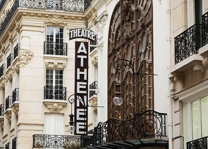 科迪莉亚玛德莱娜剧院酒店 酒店